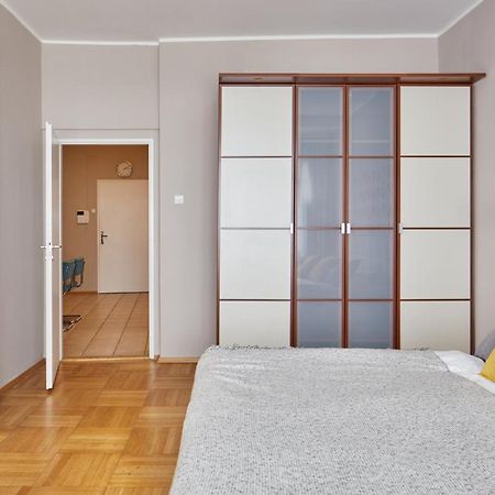 Prague Days - Modern Apt W Retro Elements - New Town Εξωτερικό φωτογραφία